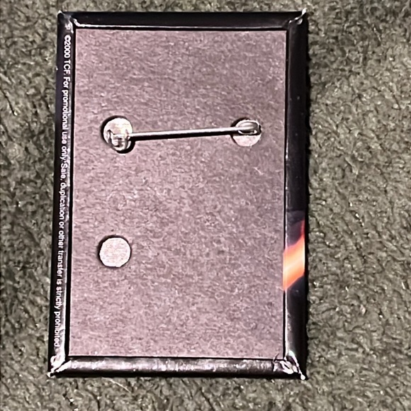 Titan A.E. (2000) -promotional movie button - Used, great shape! - Picture 2 of 5